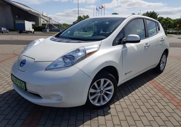 Nissan Leaf cena 39900 przebieg: 111000, rok produkcji 2015 z Włocławek małe 191